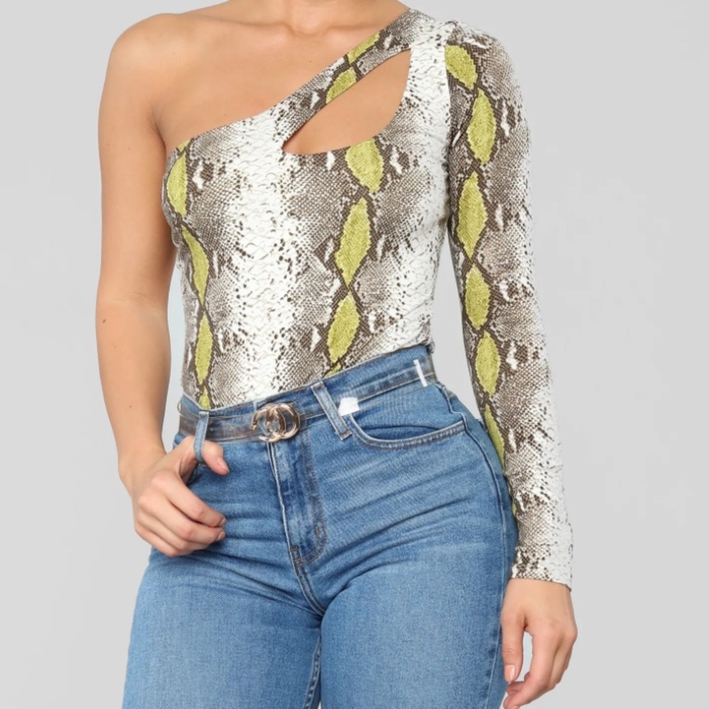 Fashion Nova one shoulder bodysuit. Size S.